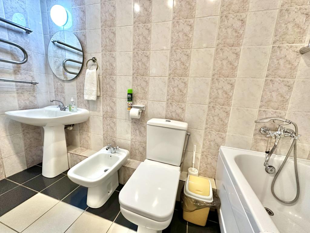 Goodrest Apartments 0*