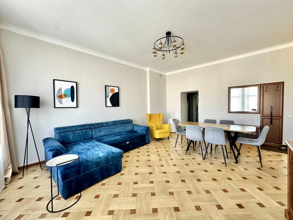 Goodrest Apartments 0*