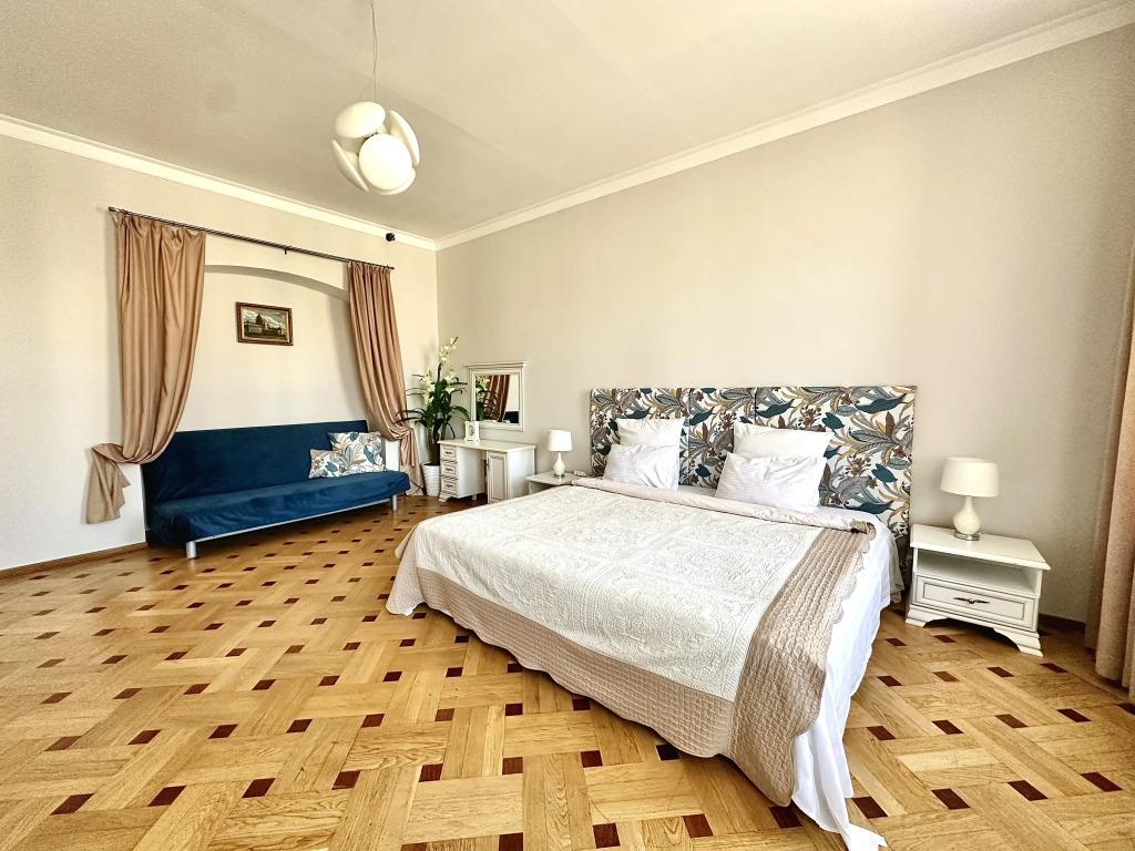 Goodrest Apartments 0*