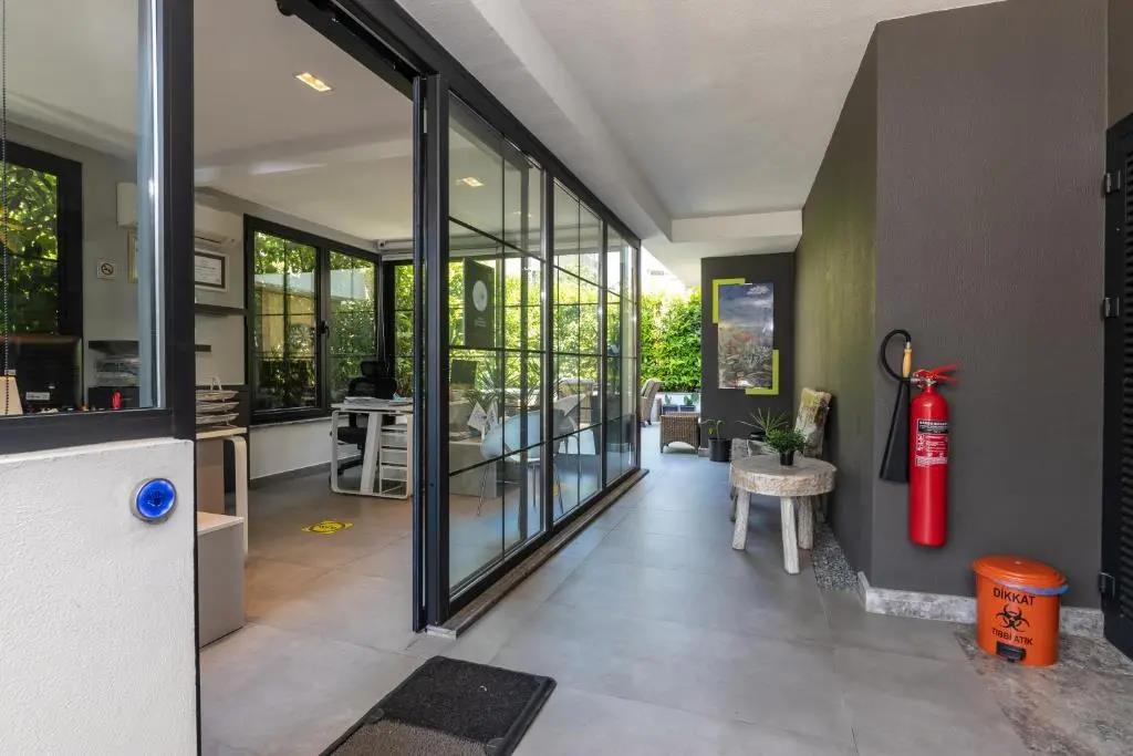 Z-Suites 0*