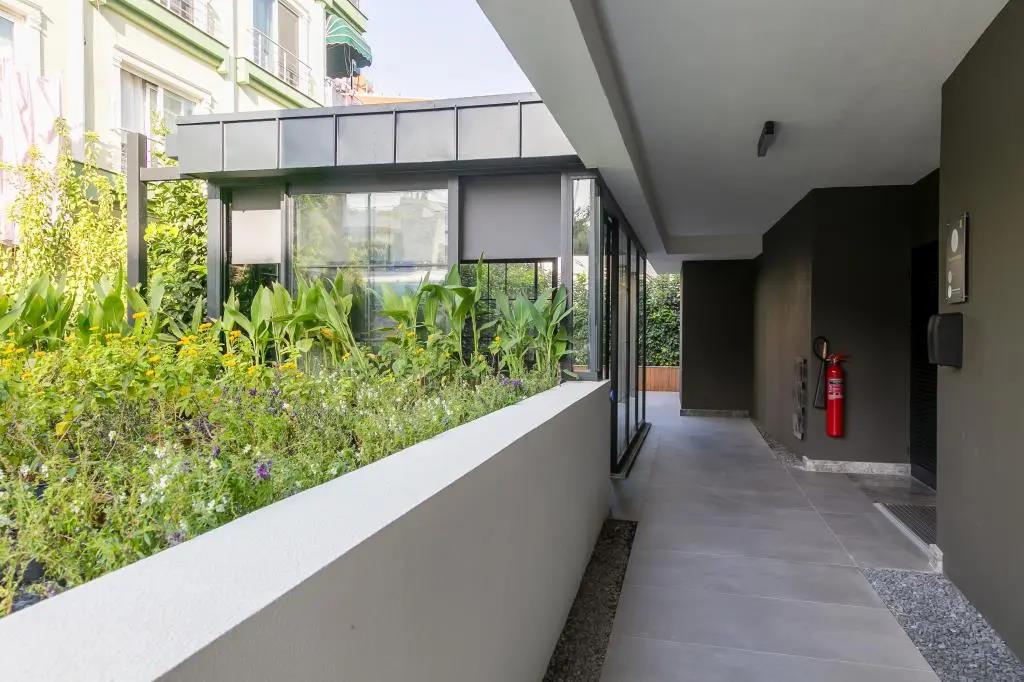 Z-Suites 0*