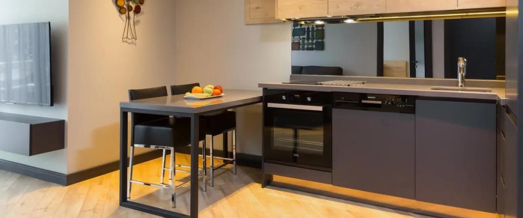 Z-Suites 0*