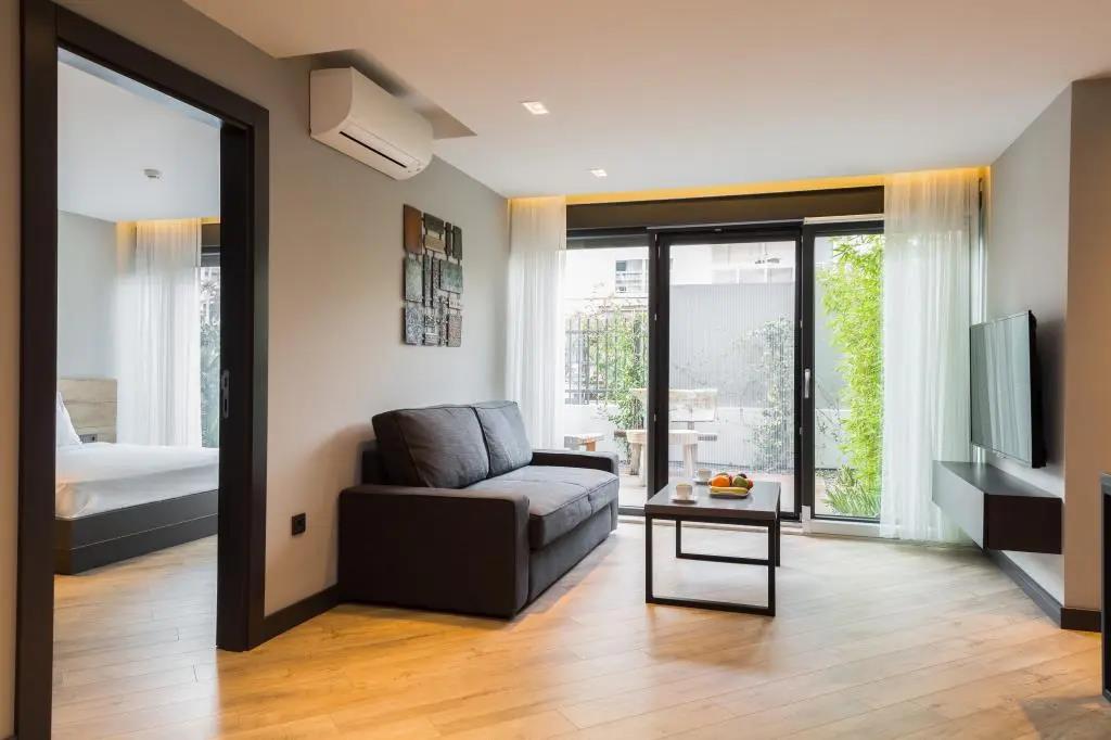 Z-Suites 0*