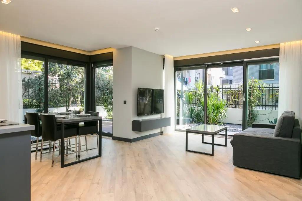 Z-Suites 0*