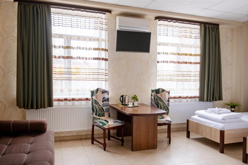 Slon Mini Hotel 2*