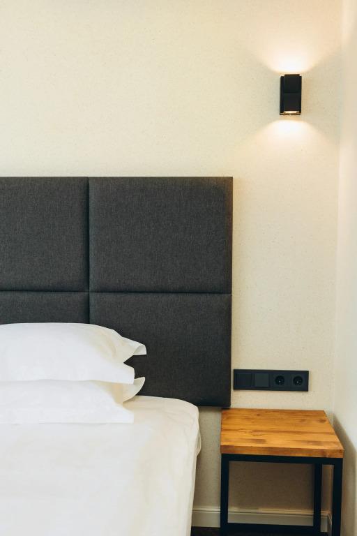 Port May Hotel 3*