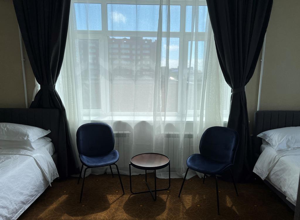 Port May Hotel 3*