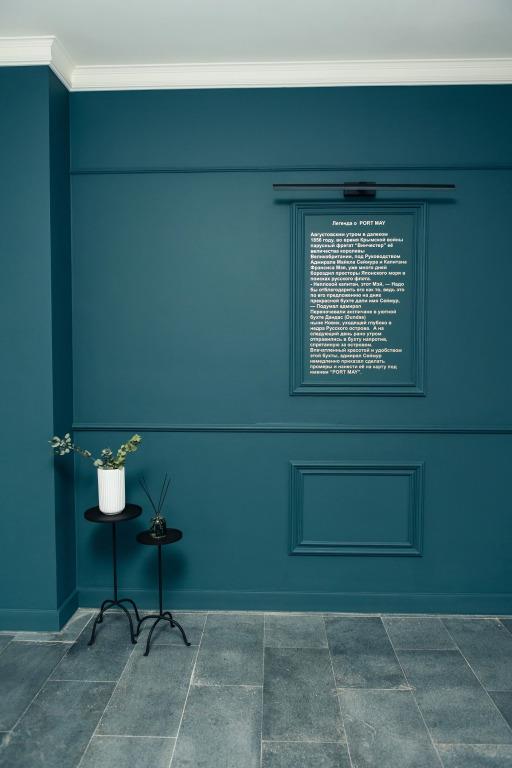 Port May Hotel 3*