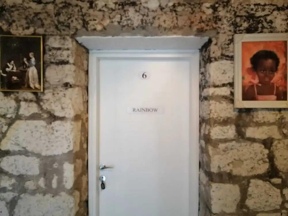 Kaktushan Otel 0*