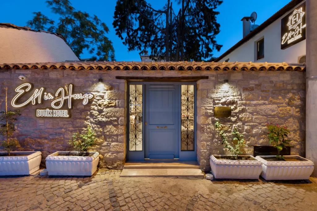 Eflin Haus Historical Place & Monument Hotel 0*