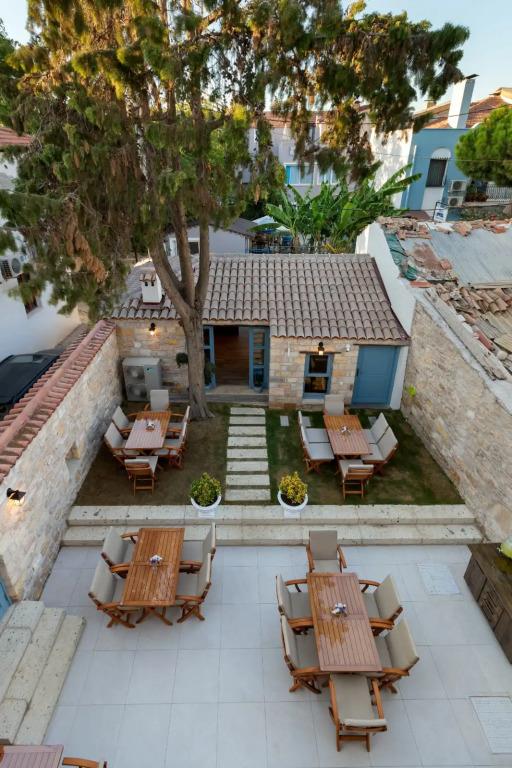 Eflin Haus Historical Place & Monument Hotel 0*