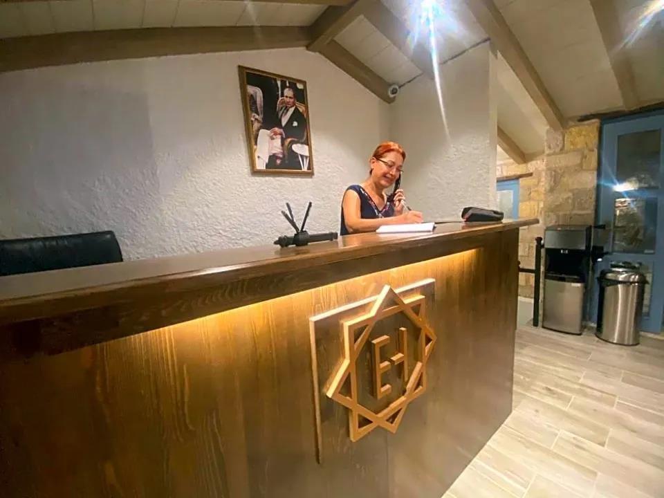 Eflin Haus Historical Place & Monument Hotel 0*