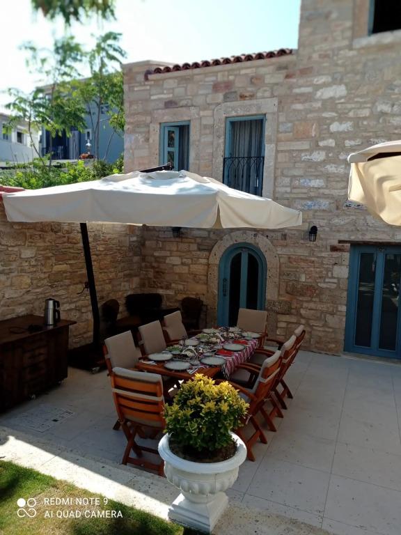 Eflin Haus Historical Place & Monument Hotel 0*