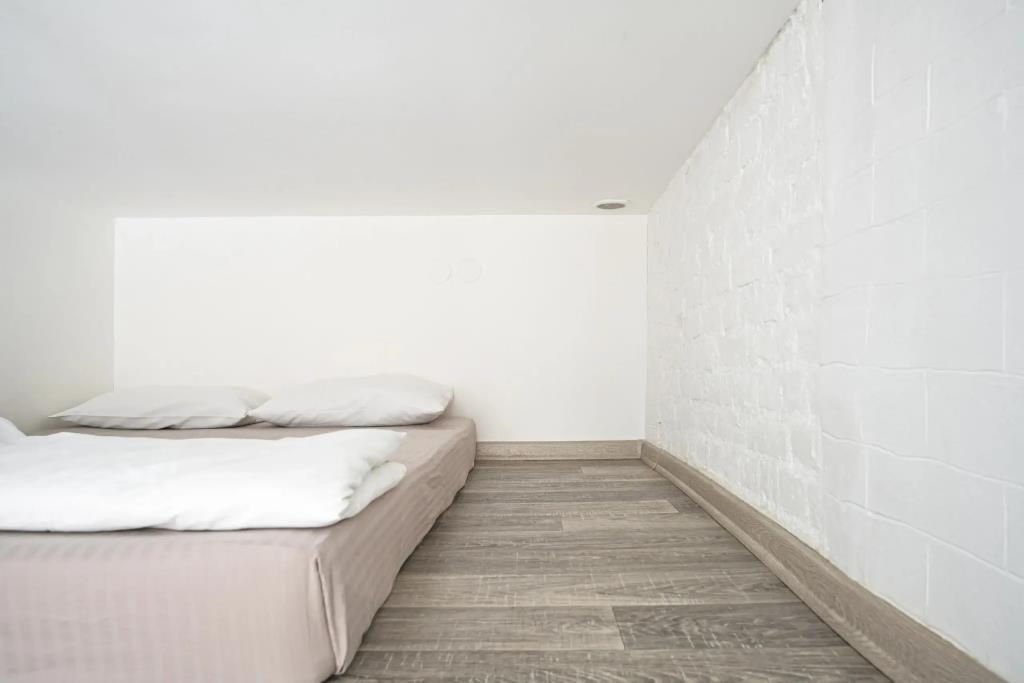 1912 U Vitebskogo Vokzala Apartment 0*