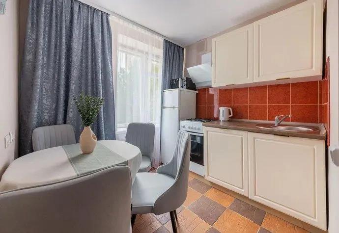 ApartLux on Festivalnaya 0*