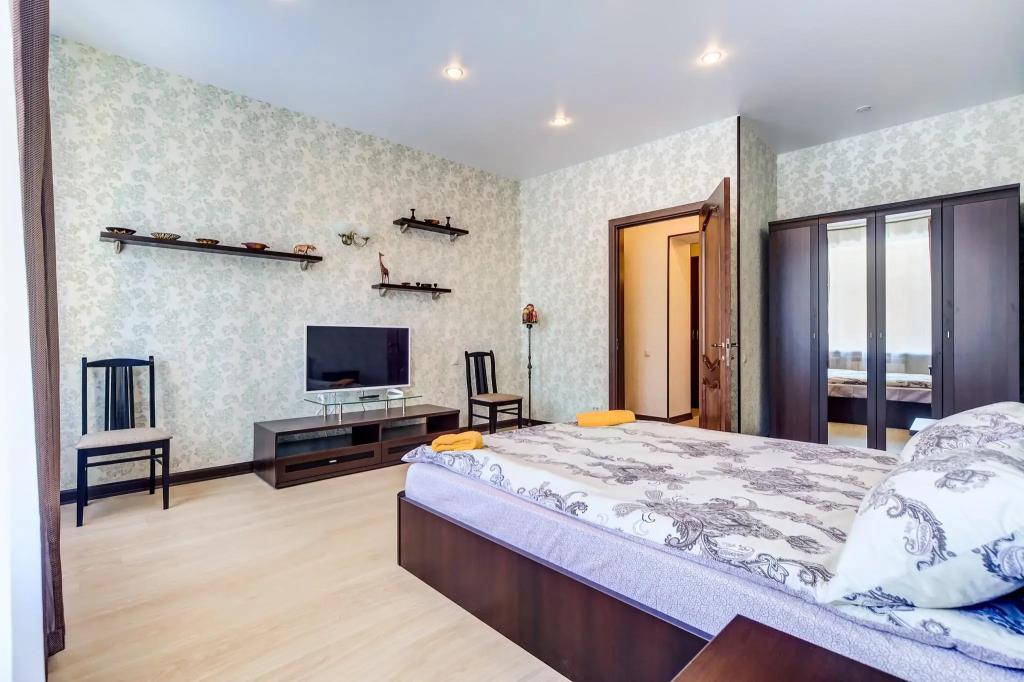 Apartments on the embankment of the Griboyedov Canal 0*