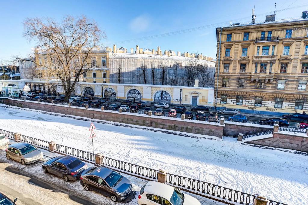 Apartments on the embankment of the Griboyedov Canal 0*