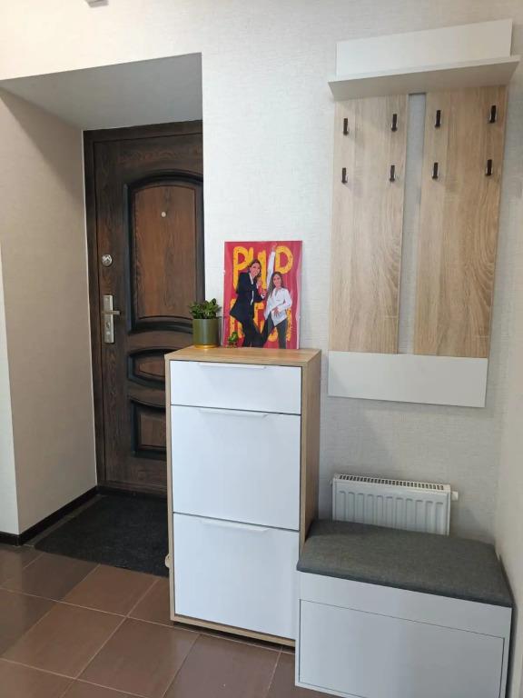 Na Tolstikova Flat 0*