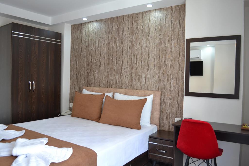 Hotel Global 2022 Hotel 0*