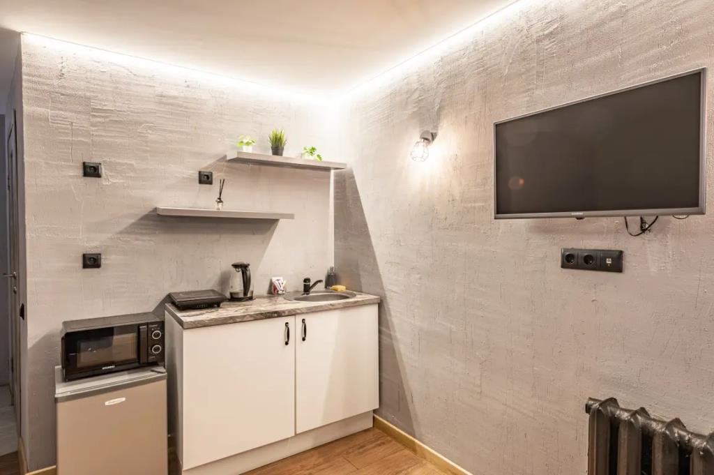Barch Apartments 0*