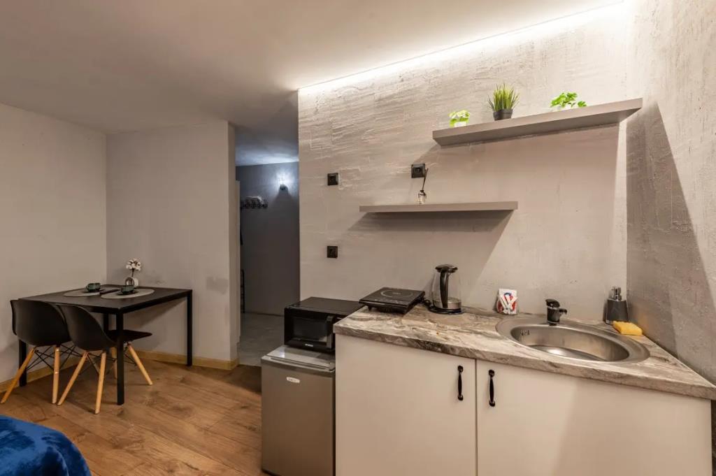 Barch Apartments 0*