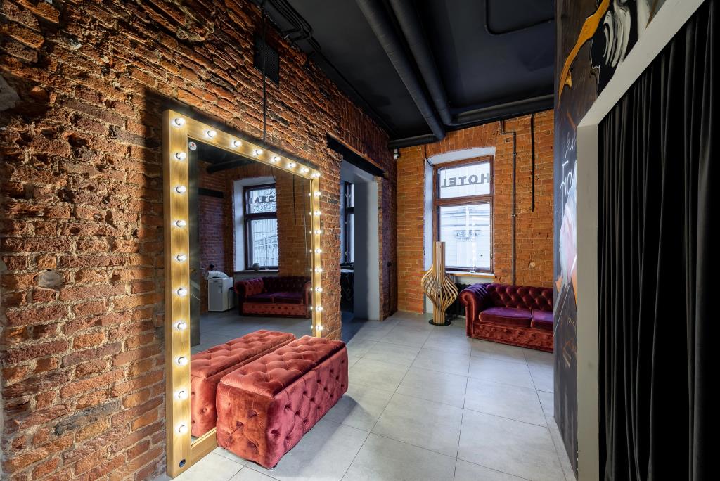 Barch Apartments 0*