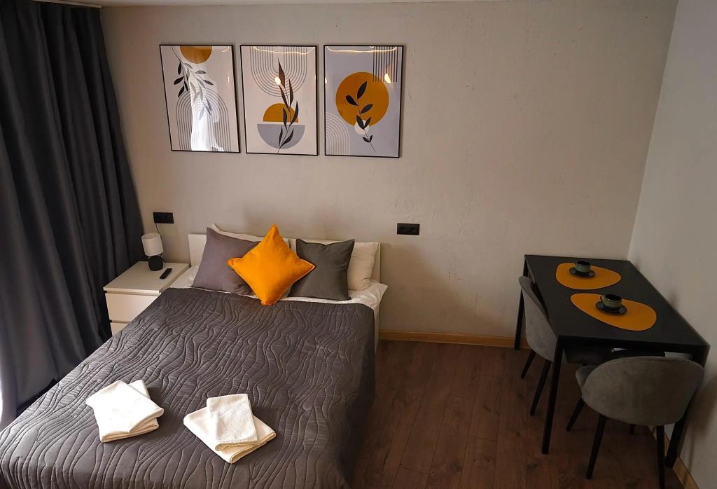 Barch Apartments 0*