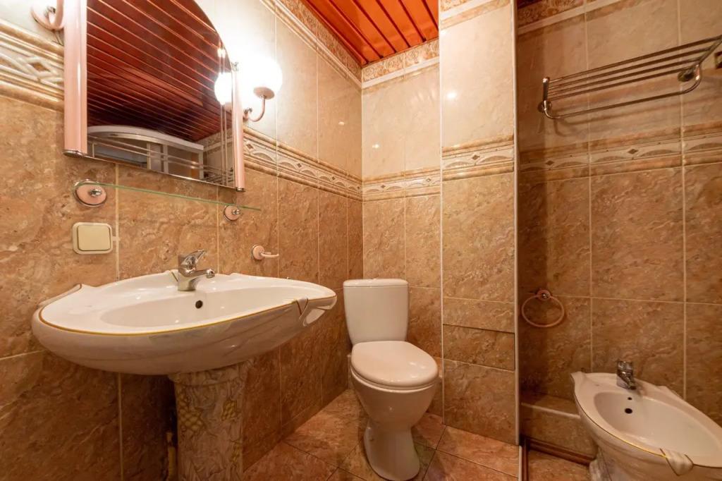 Na Ulitse Maksima Gorykogo 140 Apartment 0*