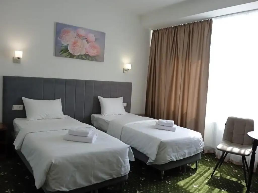 BRILLIANCE Hotel 0*