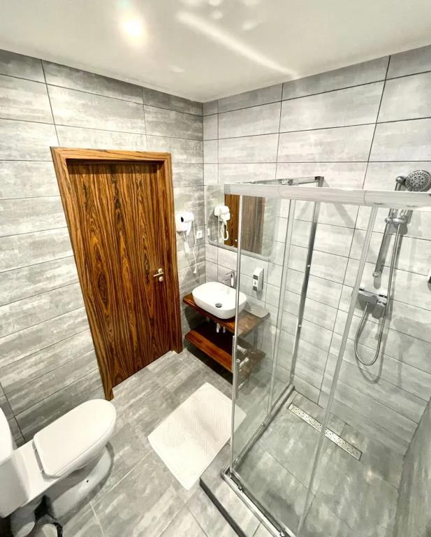 BRILLIANCE Hotel 0*