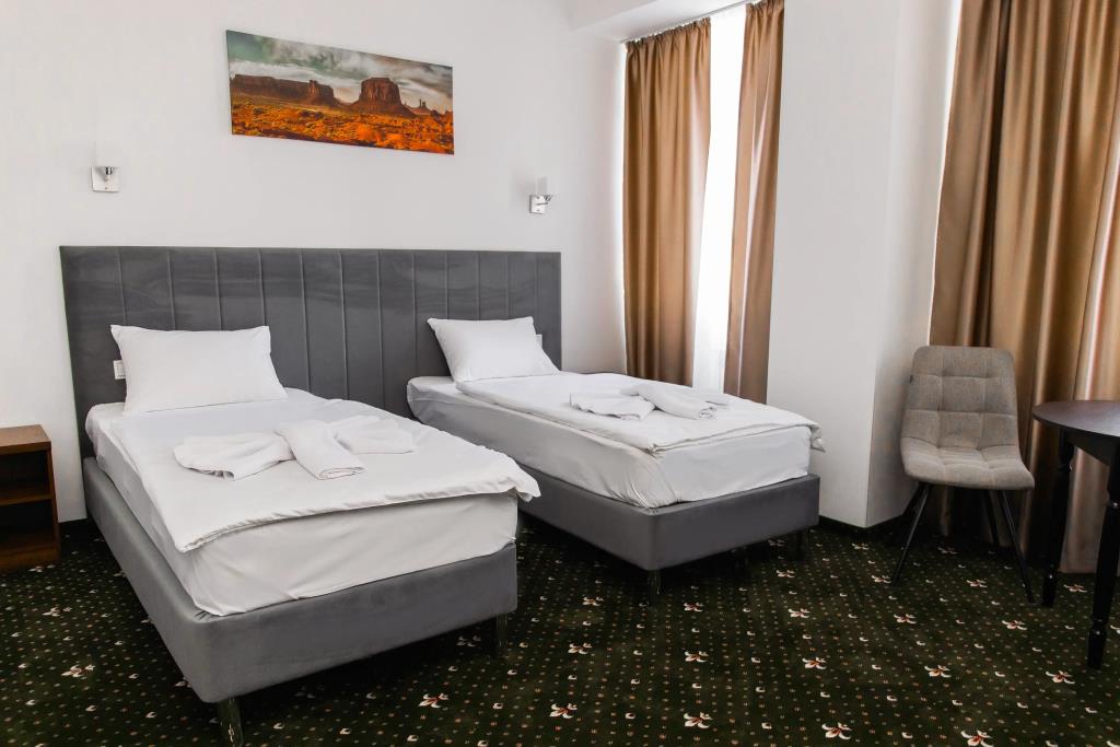 BRILLIANCE Hotel 0*