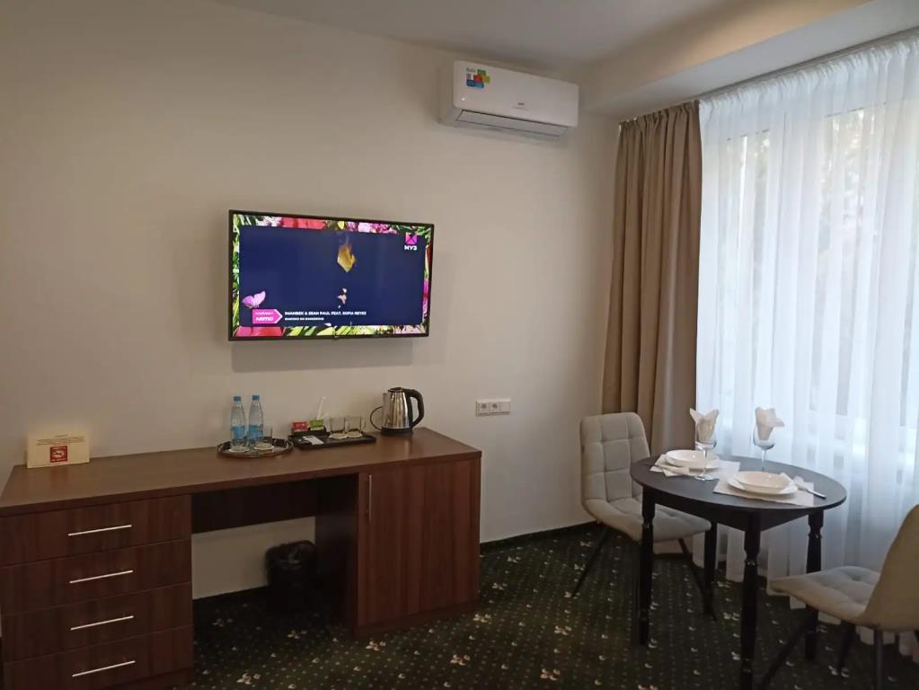BRILLIANCE Hotel 0*