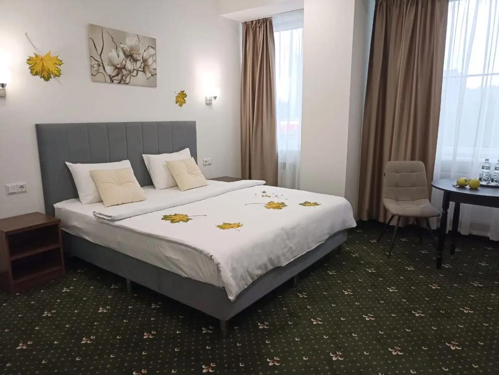 BRILLIANCE Hotel 0*