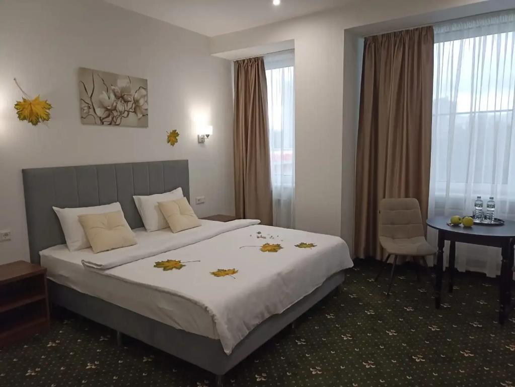 BRILLIANCE Hotel 0*