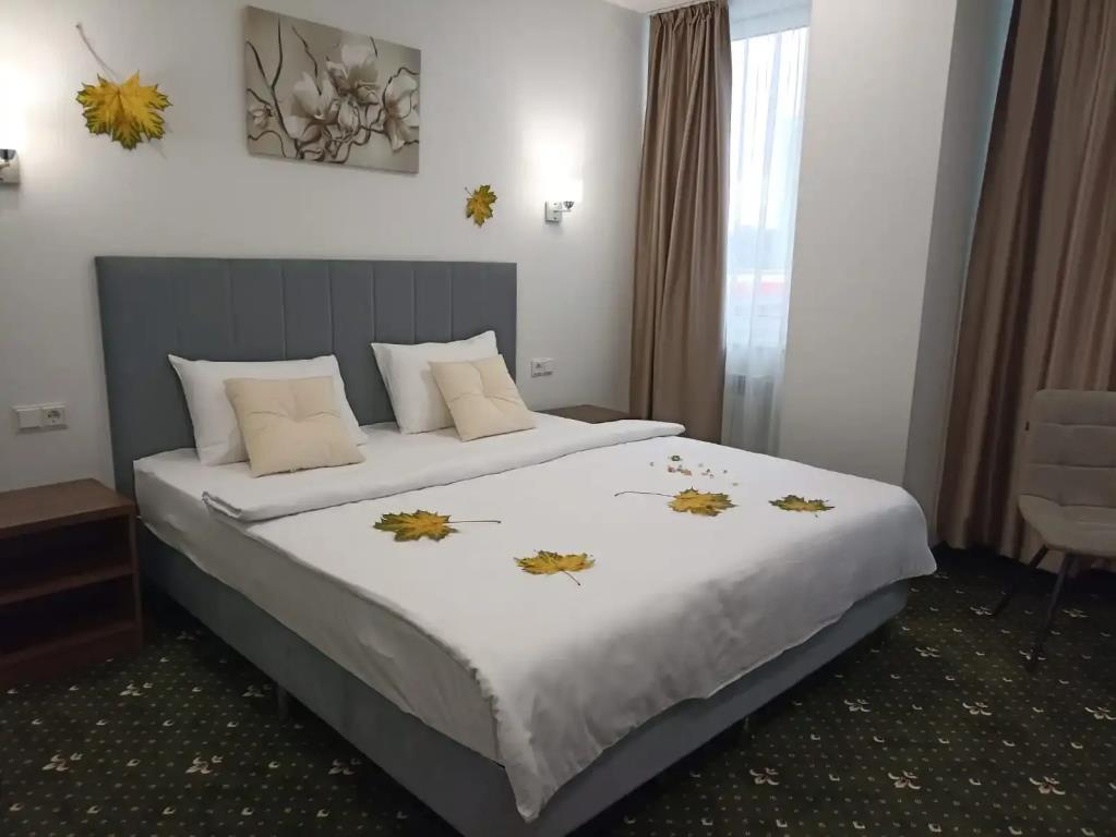 BRILLIANCE Hotel 0*