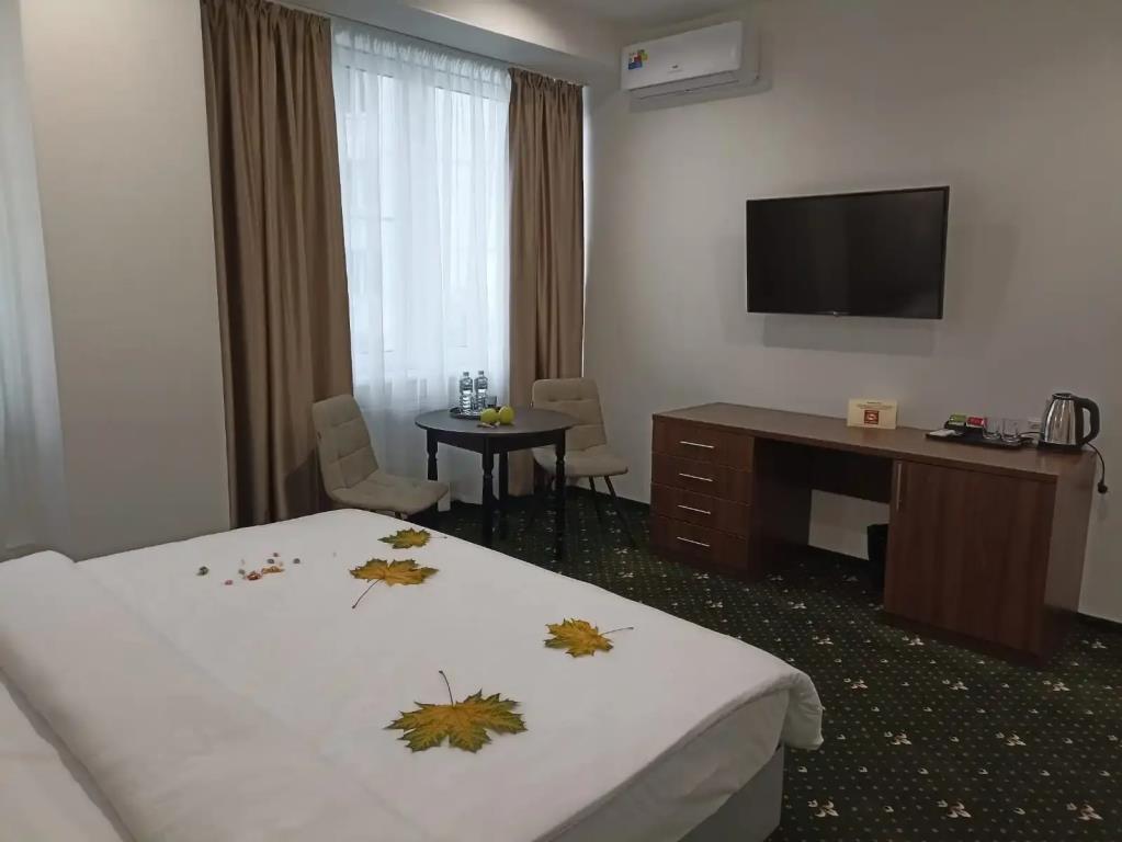 BRILLIANCE Hotel 0*