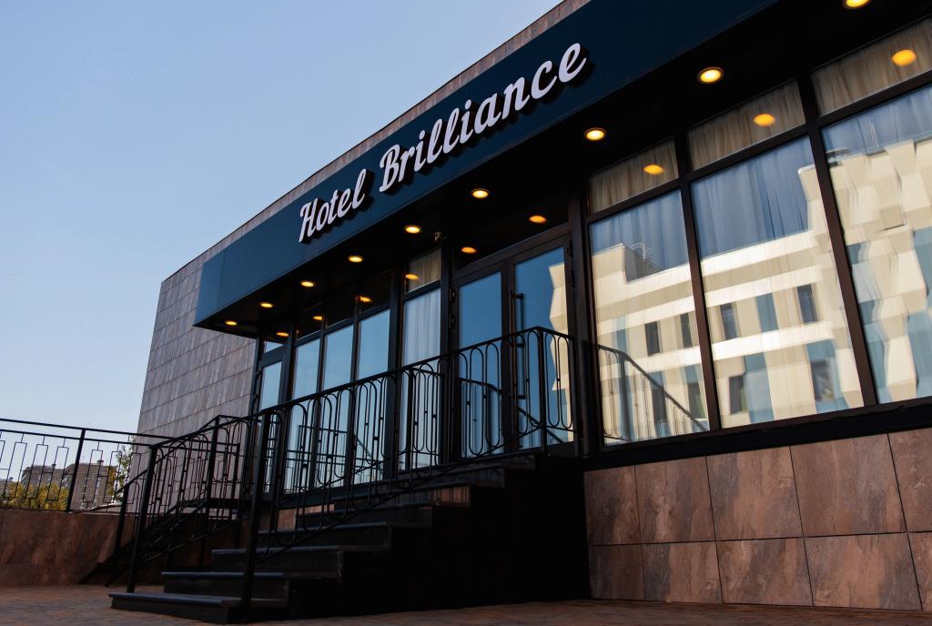 BRILLIANCE Hotel 0*