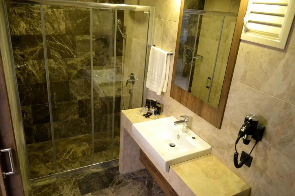 Engin Otel 0*