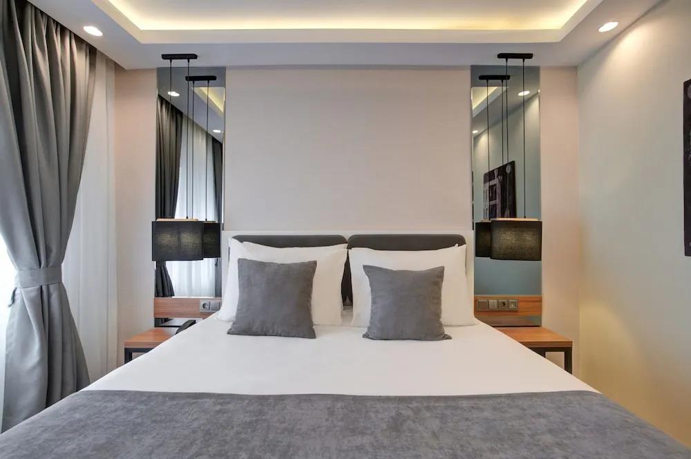 Depiero Hotel Karakoy 0*