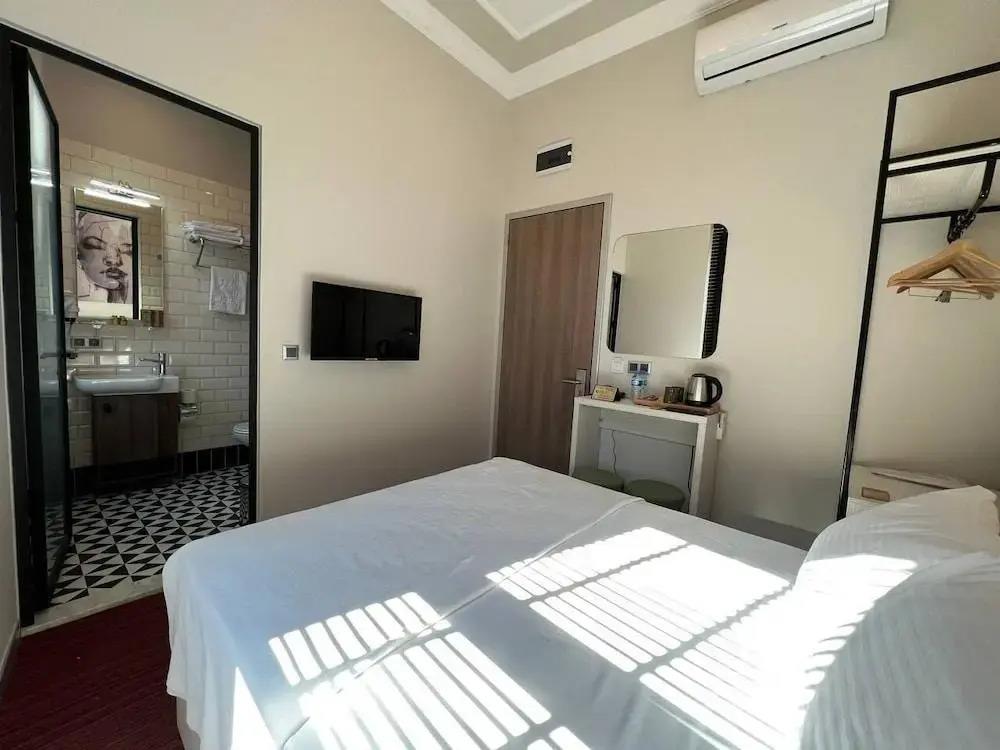 Rafinn Hotel 0*