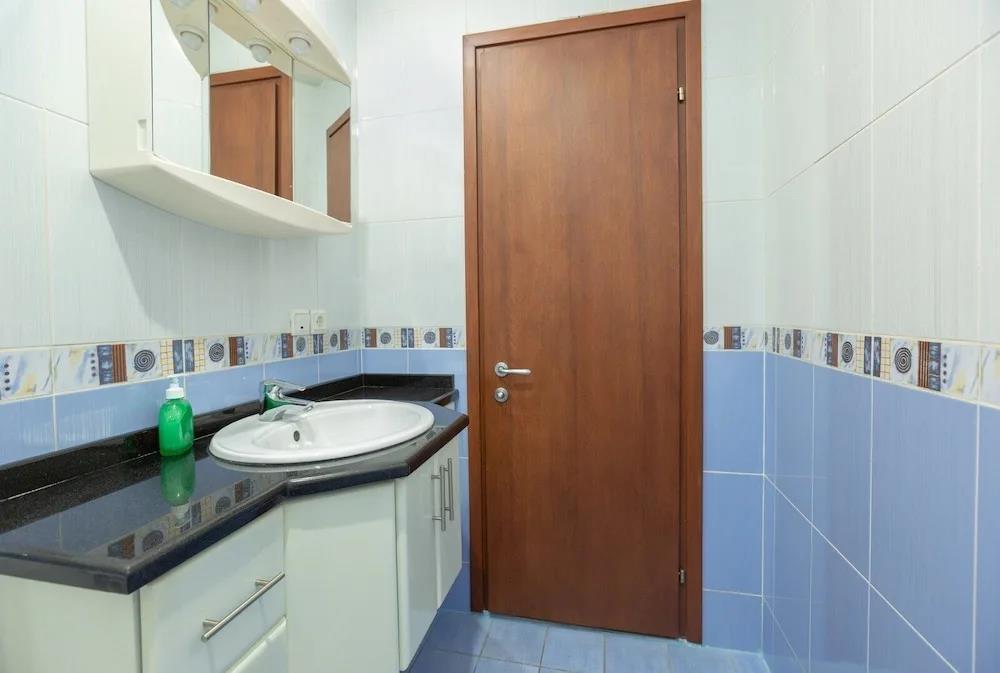 Stay Inn on Aram Str. 70 0*
