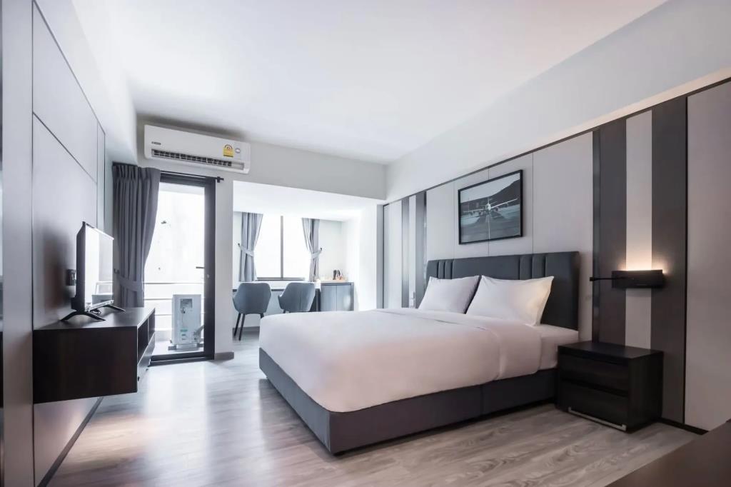 12 The Residence Hotel 4*
