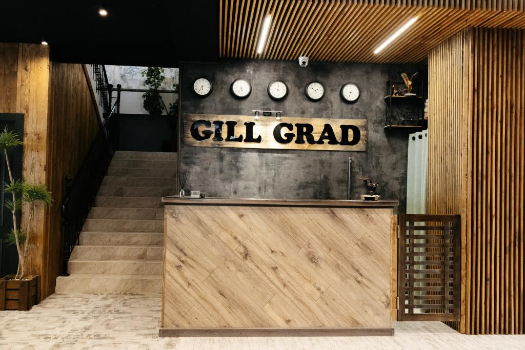 Gill Grad Hotel 0*