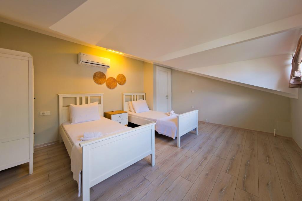 Aromatherapy Villa 0*