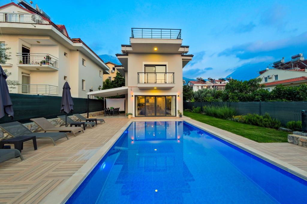 Aromatherapy Villa 0*