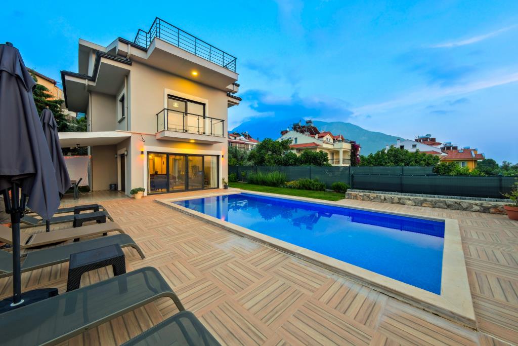 Aromatherapy Villa 0*