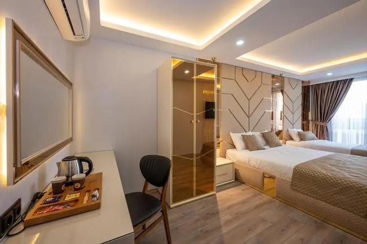 Luxury Airport Hotel by Zazzoni 3*
