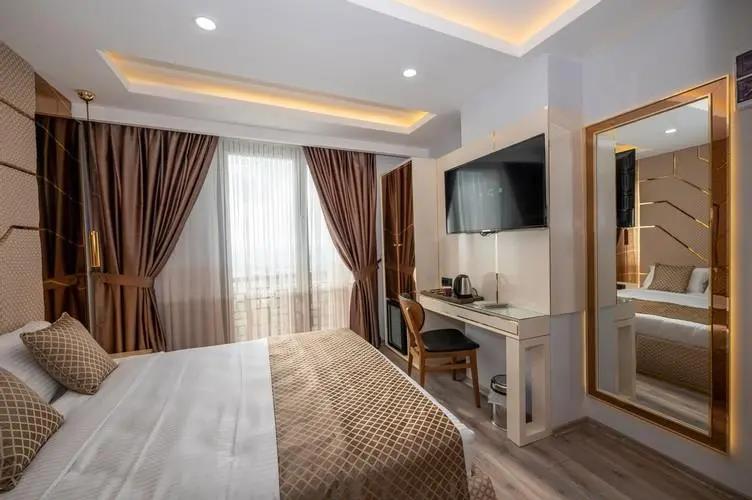 Luxury Airport Hotel by Zazzoni 3*