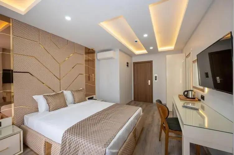 Luxury Airport Hotel by Zazzoni 3*