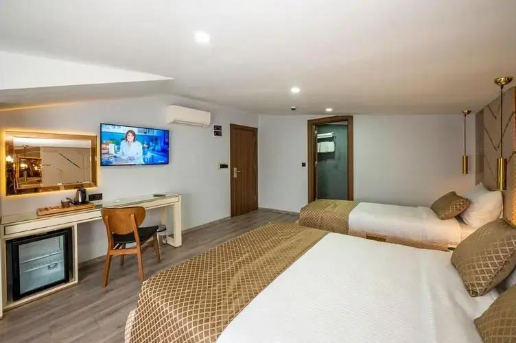 Luxury Airport Hotel by Zazzoni 3*